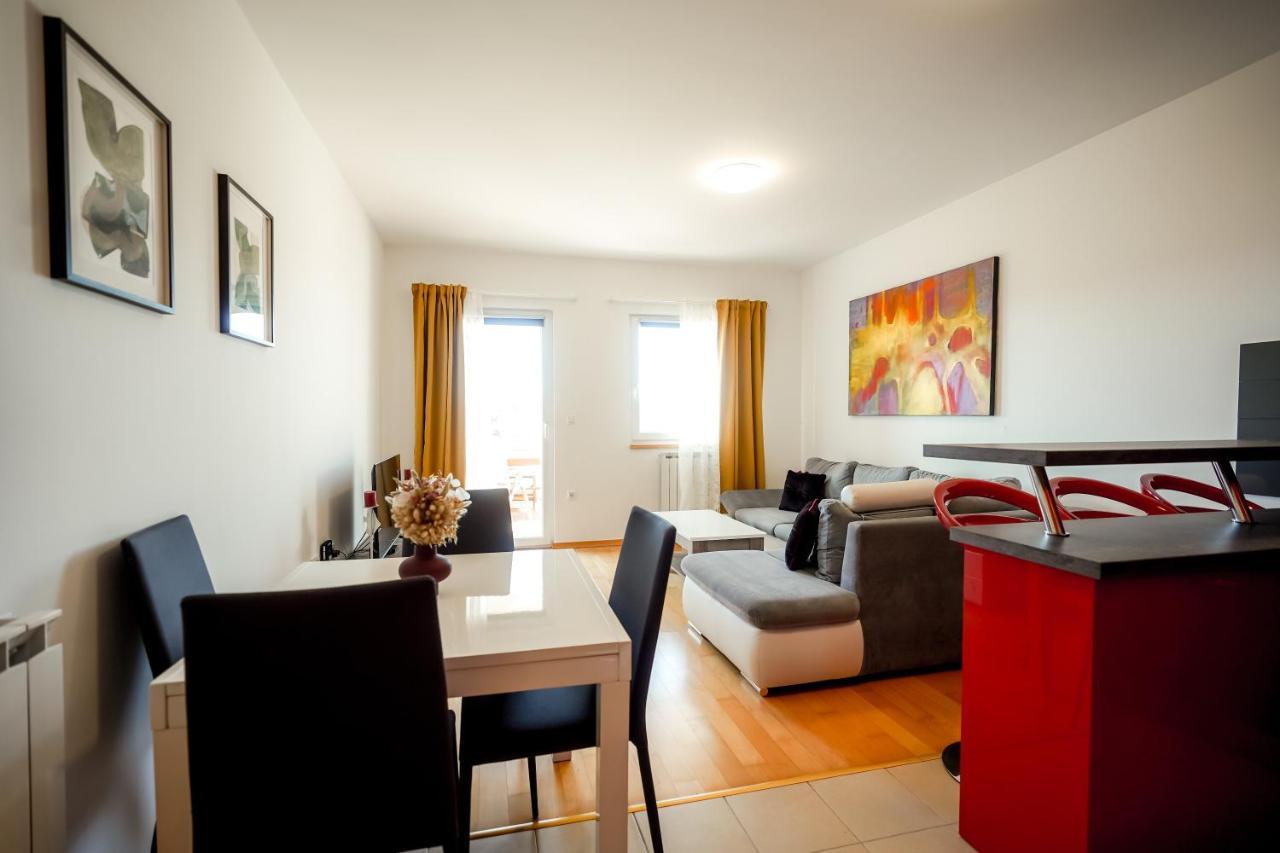 Apartment Rondo Pula Lovely And Sunny Bagian luar foto