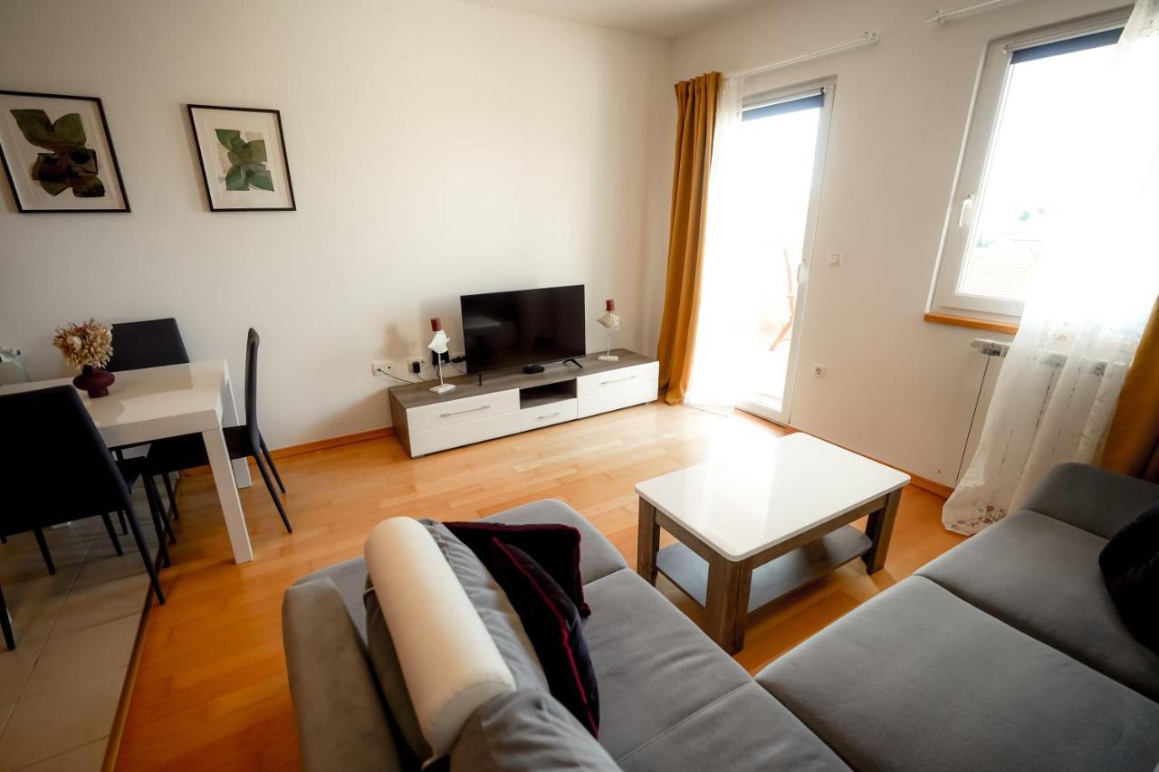 Apartment Rondo Pula Lovely And Sunny Bagian luar foto